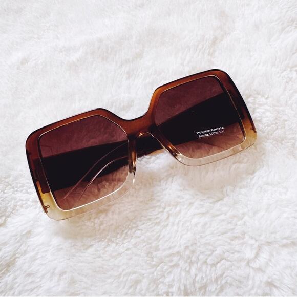 Junia Clear Brown Oversized Sunglasses - Picture 4 of 10